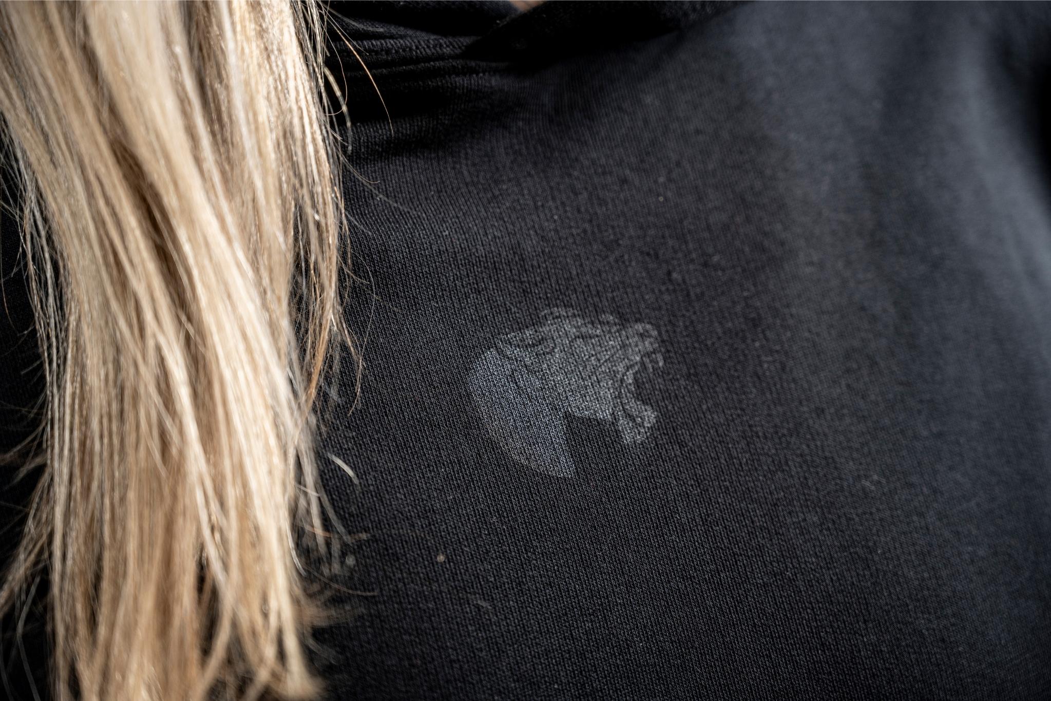 I Never Lost Hoodie side – Seitenansicht mit sichtbaren Details