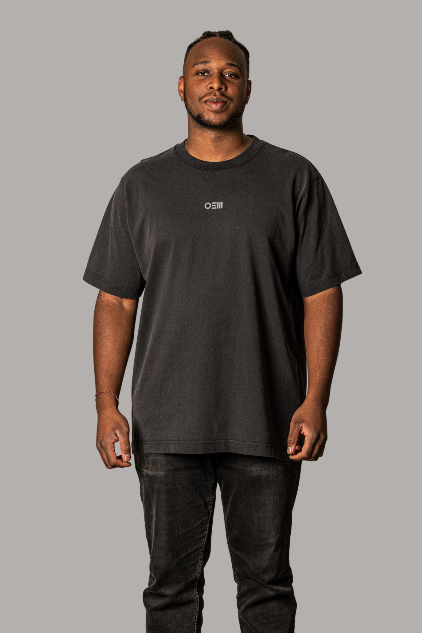 HOMETOWN T-Shirt in vintage black – Frontansicht mit OSM Brustprint Herren